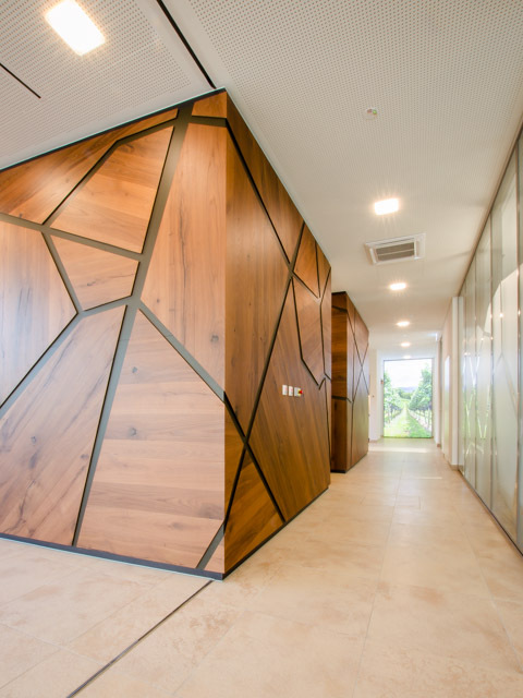 Raiffeisenbank Denzlingen individueller Innenausbau