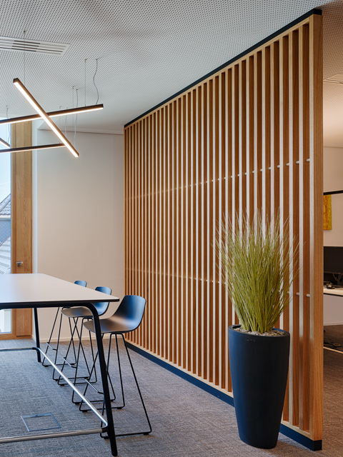 Holzlamellen Sparkasse Müllheim