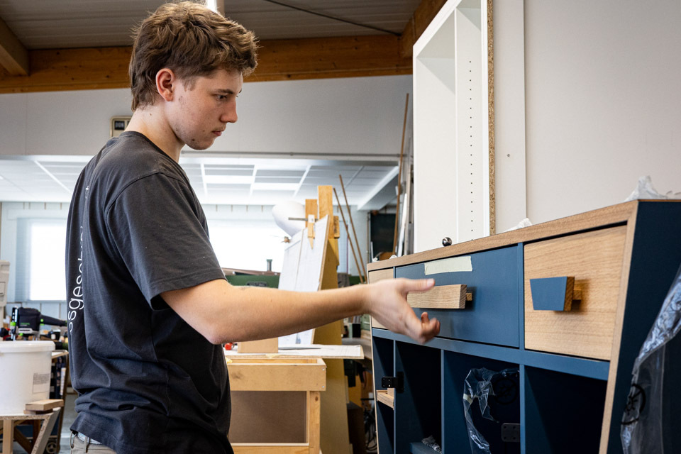 Mitarbeiter bei der Schreinerei Kiefer und Sohn GmbH